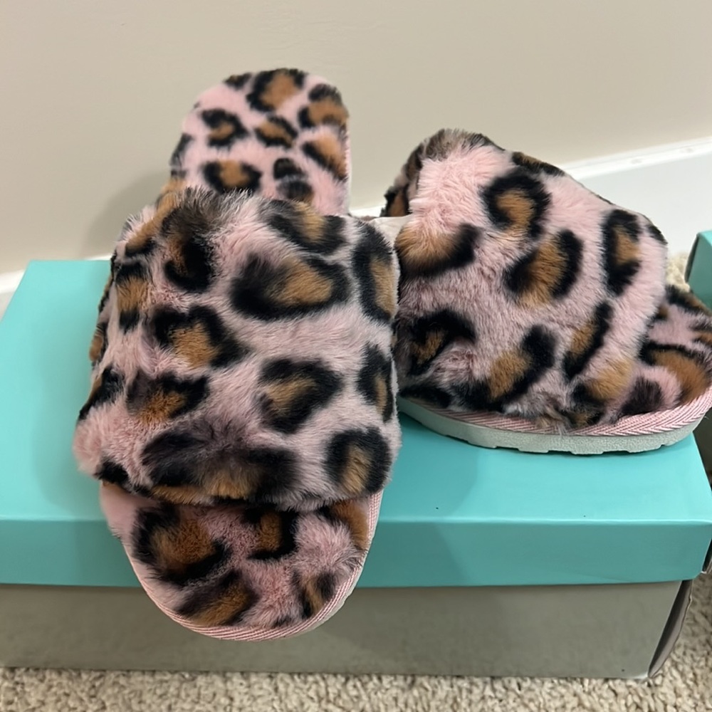 Array Shasta Sandals - Picture 3 of 4